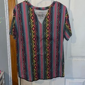 Azteck V-Neck t-shirt